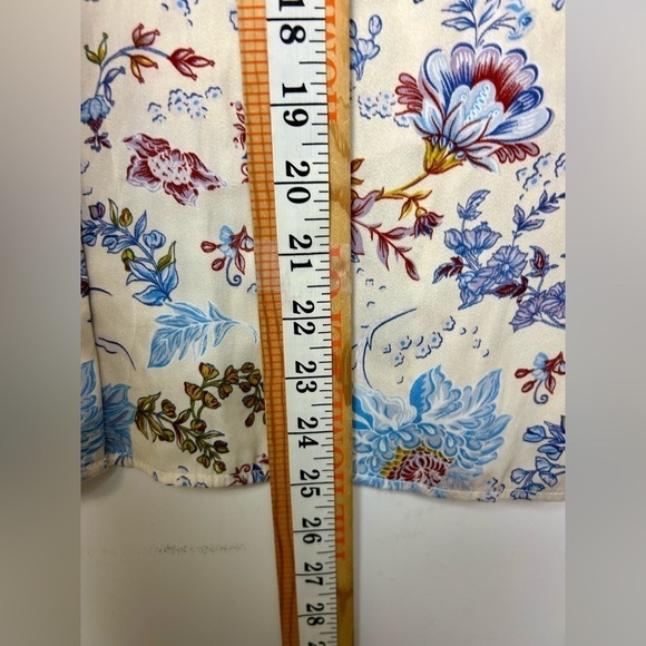 JOIE FLORAL SATIN BUTTON DOWN LIGHTWEIGHT SHORT SLEEVE BLOUSE TOP SIZE S/P - Picture 4 of 9
